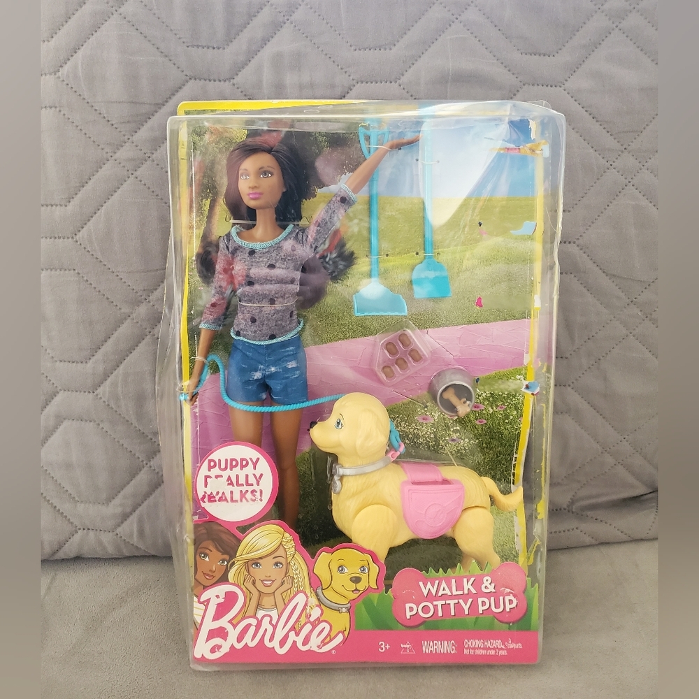 Barbie walk & potty pup